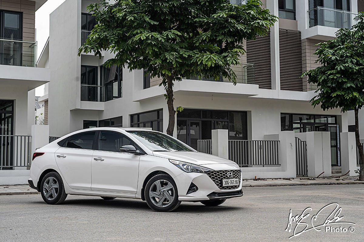 Trên tay Hyundai Accent 2021 chiếc xe dẫn đầu doanh số phân khúc B